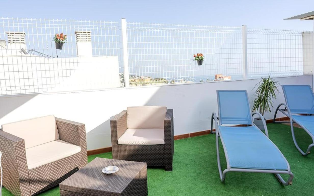 Bonito Apartamento Con Terraza - Pedregalejo Playa Málaga Extérieur photo